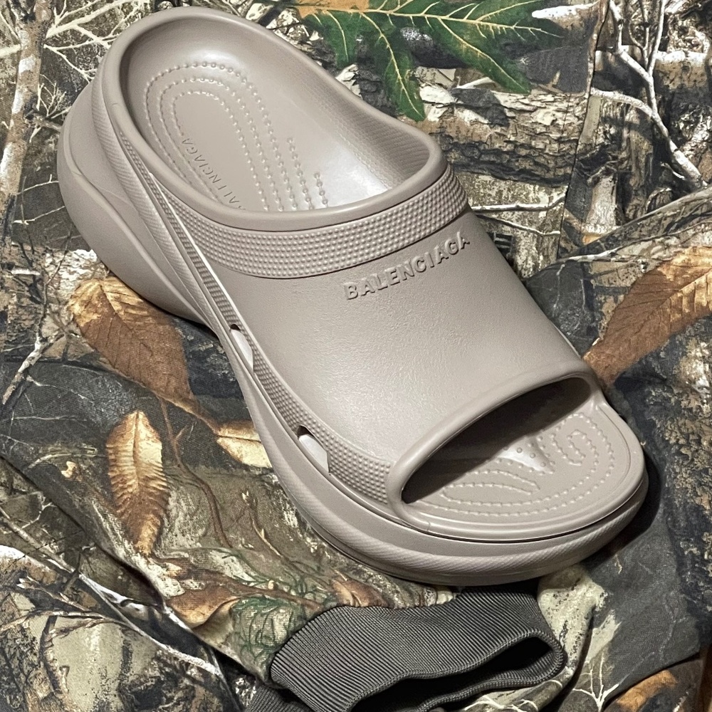 Balenciaga crocs